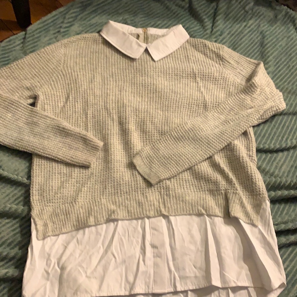 Women’s tunic length sweater